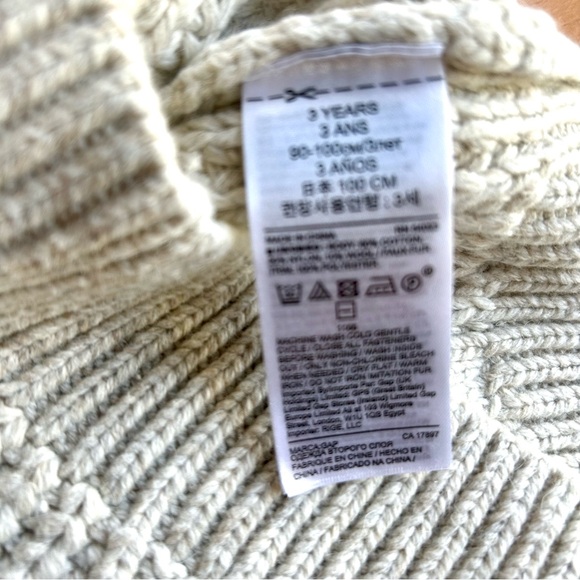 Gap Kids Cable-Knit Mockneck Sherpa Collar Henley Sweater Colour Tan Size 3 NWT - Picture 8 of 8